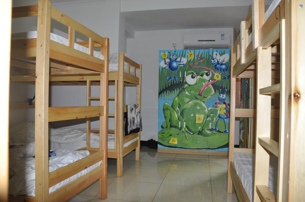 Three Legged Frog Hostel Beijing Room photo